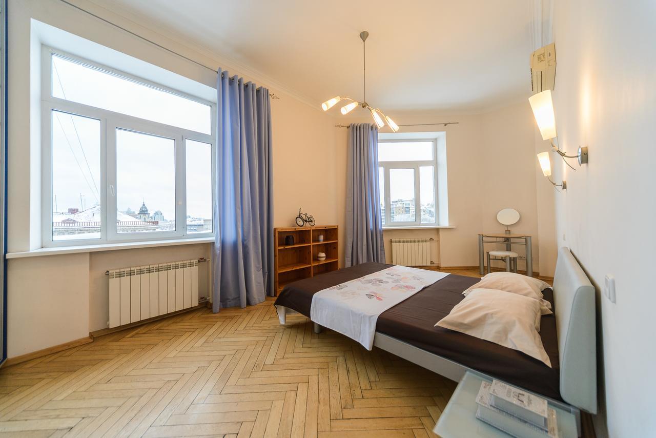 Apartments On Khreschatyk 27 Kiev Luaran gambar